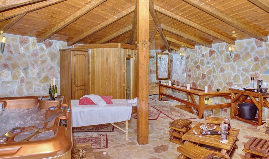 Oneiro Resort カト・ザクロロウ エクステリア 写真